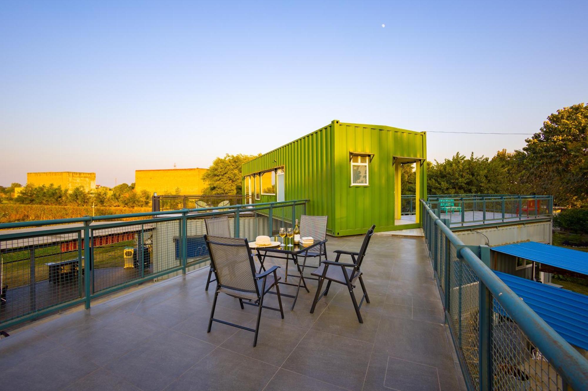 Вилла Elivaas Hidden Oasis 4Bhk With Pool, Mud House & Container House Dhauj Экстерьер фото