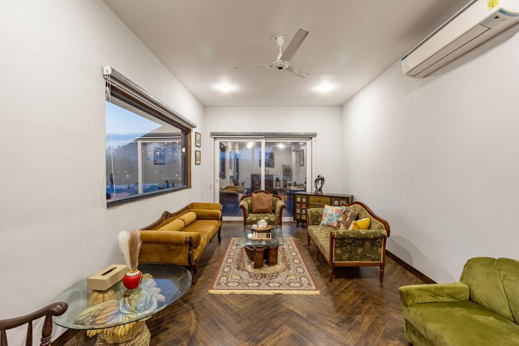 Вилла Elivaas Hidden Oasis 4Bhk With Pool, Mud House & Container House Dhauj Экстерьер фото