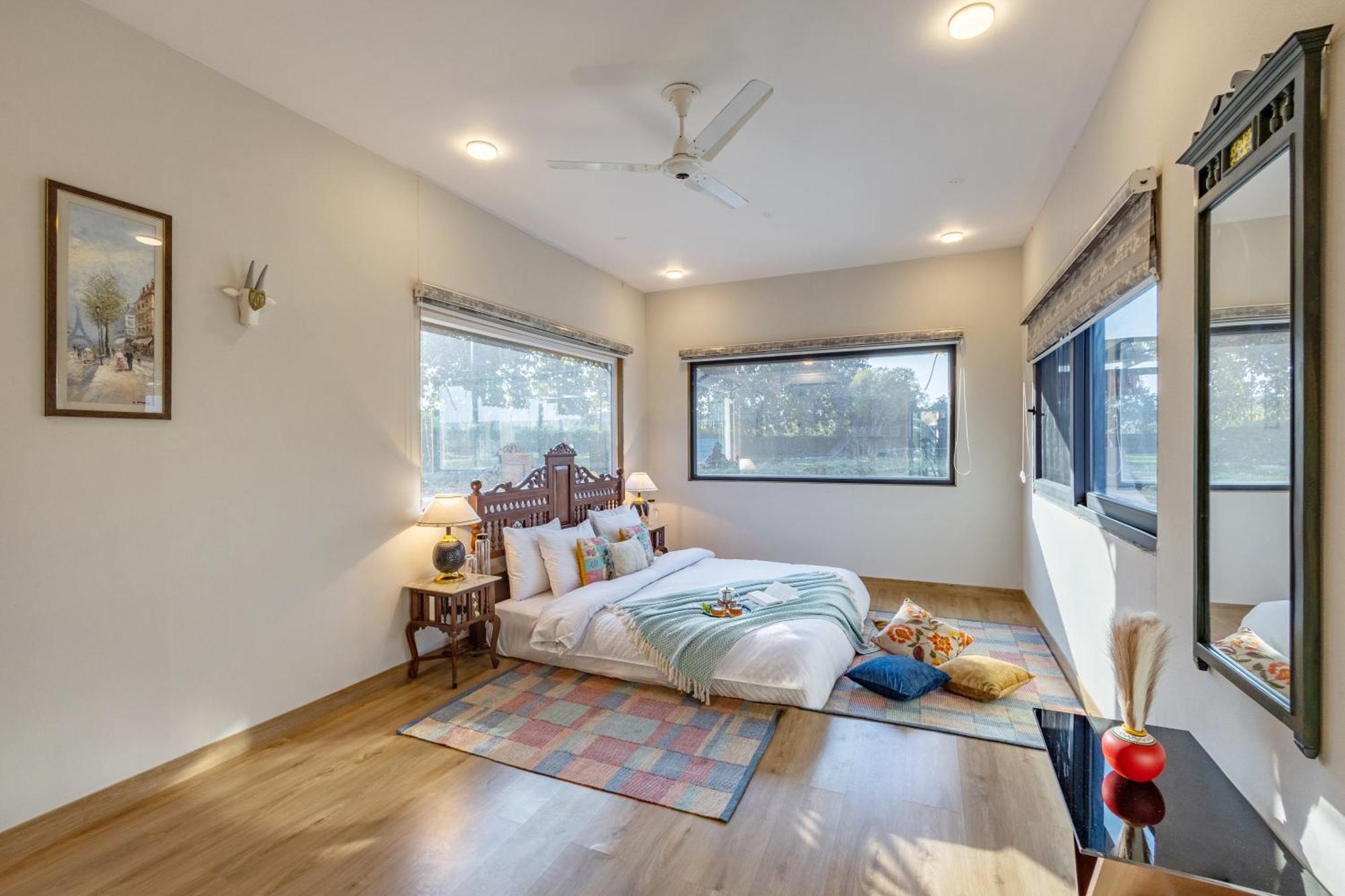 Вилла Elivaas Hidden Oasis 4Bhk With Pool, Mud House & Container House Dhauj Экстерьер фото